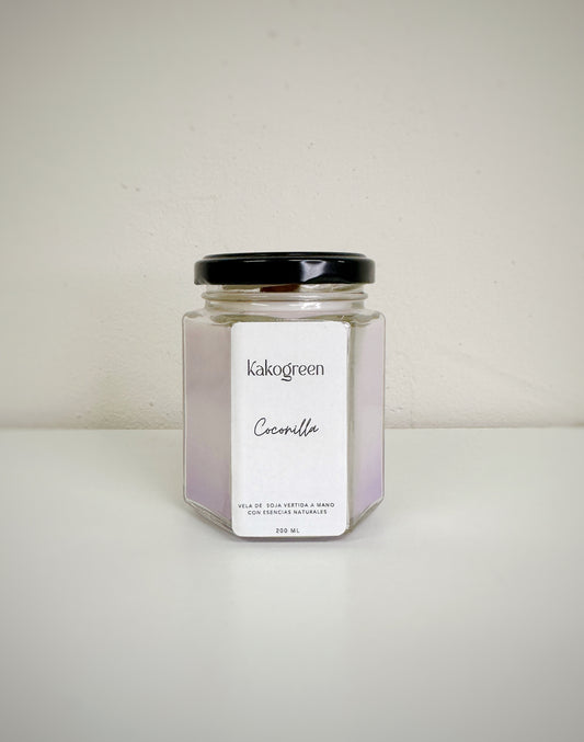 Vela hexagonal Alegría - Coco y vainilla